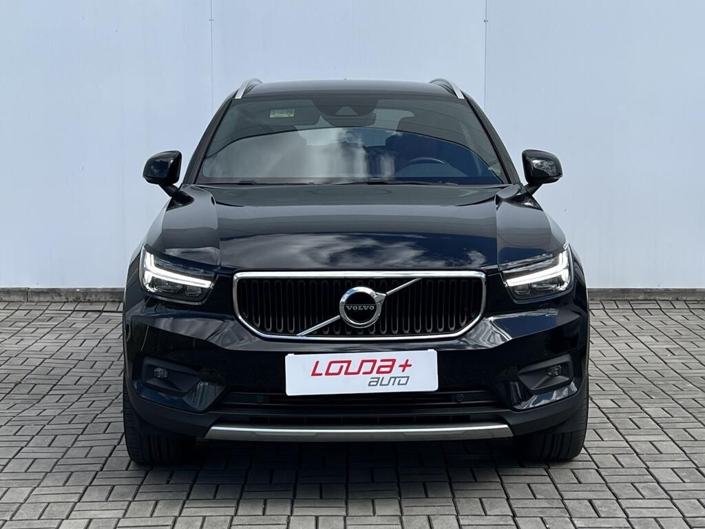 Volvo XC40, Momentum 2.0 182 kW - fotka 4