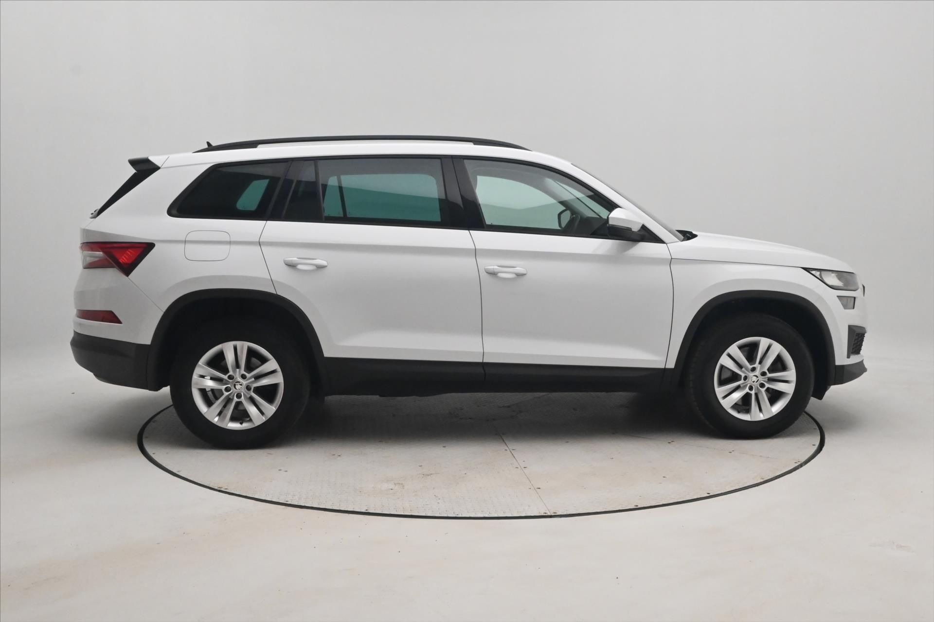 Škoda Kodiaq, 2,0 TDI 110kW DSG Ambition 7mí - fotka 4