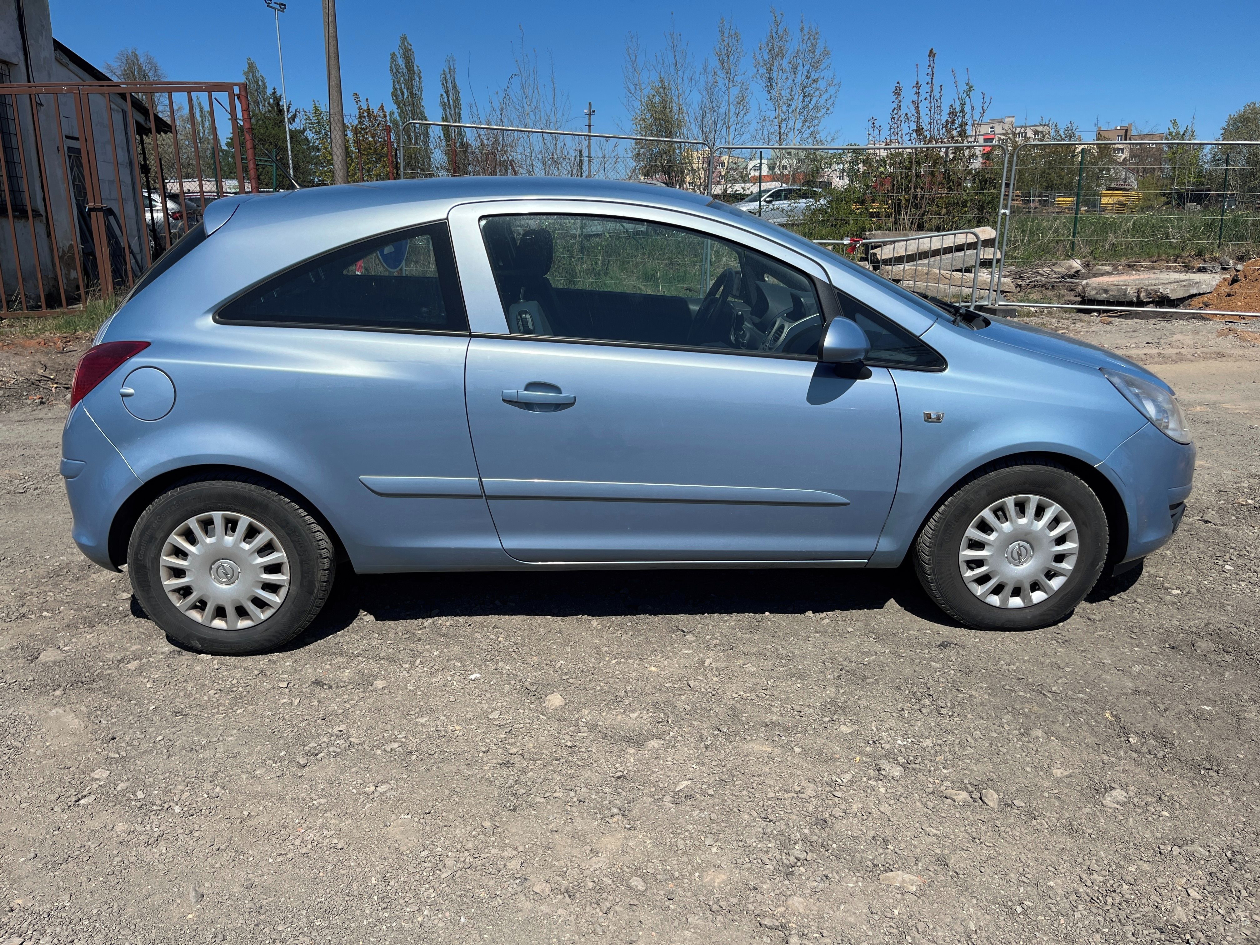 Opel Corsa, 1.3i 59kw 1.majitel po servisu - fotka 6