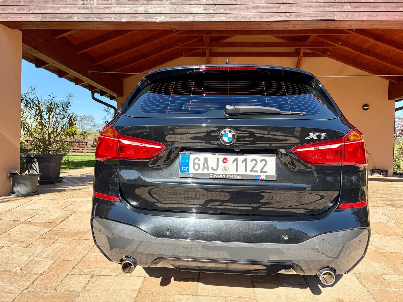 BMW X1, sDrive 20i, M paket - fotka 3