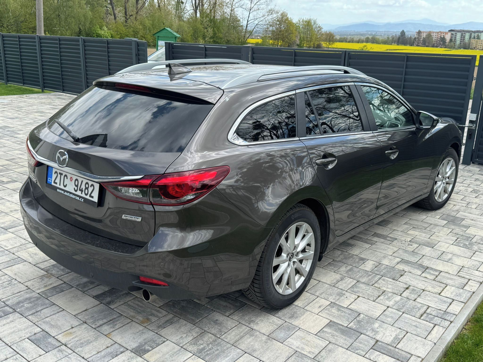 Mazda 6 - fotka 4