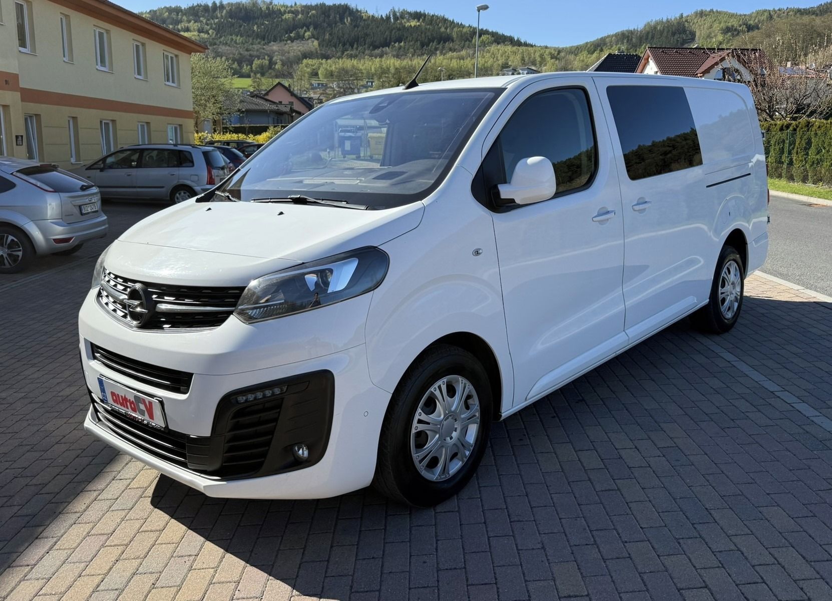 Opel Vivaro, DOKA XL 2.0 HDI 130kW DPH - fotka 2