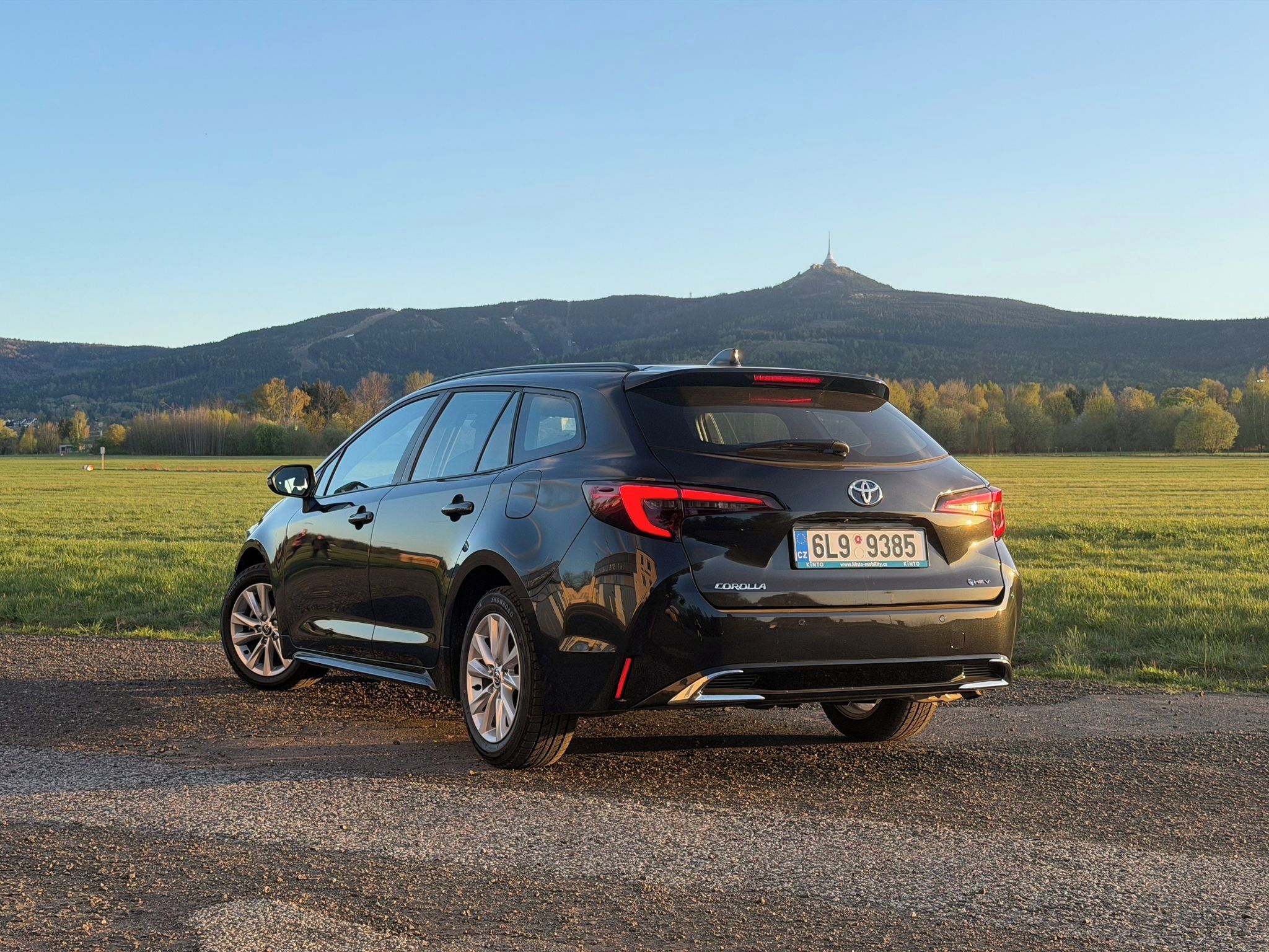 Toyota Corolla, [telefon skryt] km/DPH/TOP STAV - fotka 6