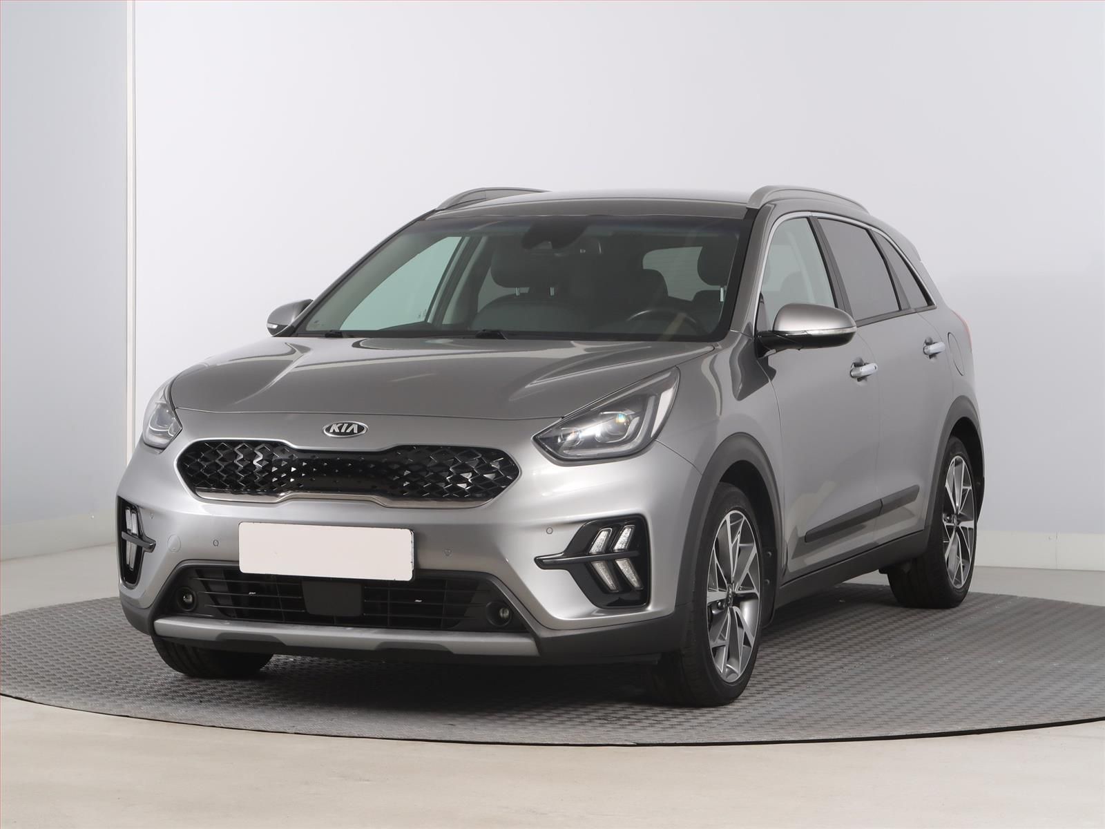 Kia Niro, Hybrid, Automat, ČR,1.maj - fotka 2
