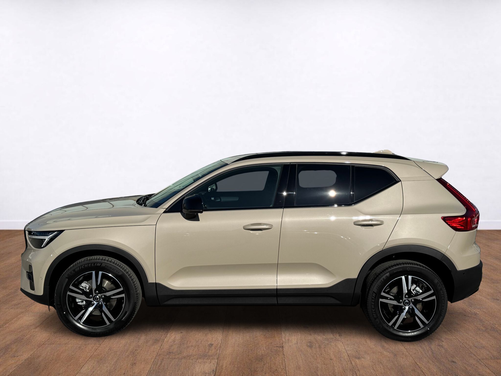 Volvo XC40, PLUS DARK B4, 360°, PIXEL LED - fotka 2