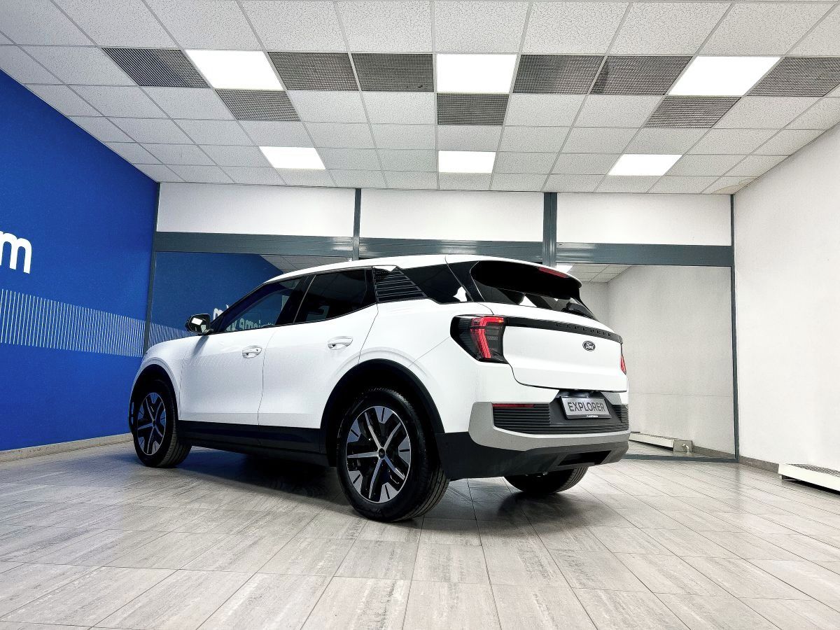 Ford Explorer, Select 77kWh RWD - fotka 3