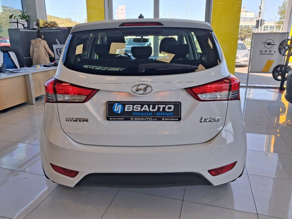Hyundai ix20, 1.4i 66kW 2016 - fotka 5