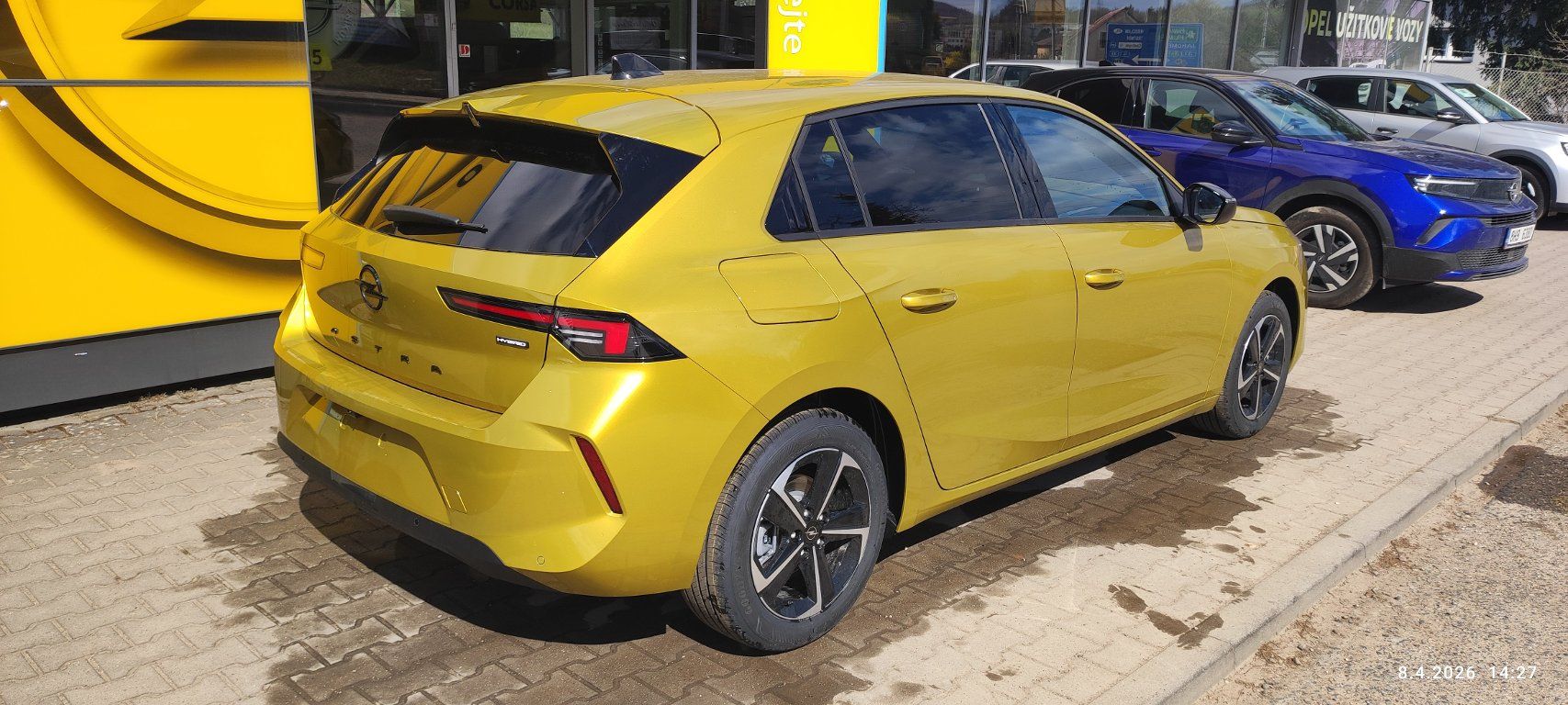 Opel Astra, HYBRID 1,2 TURBO EDITION 107kW - fotka 5