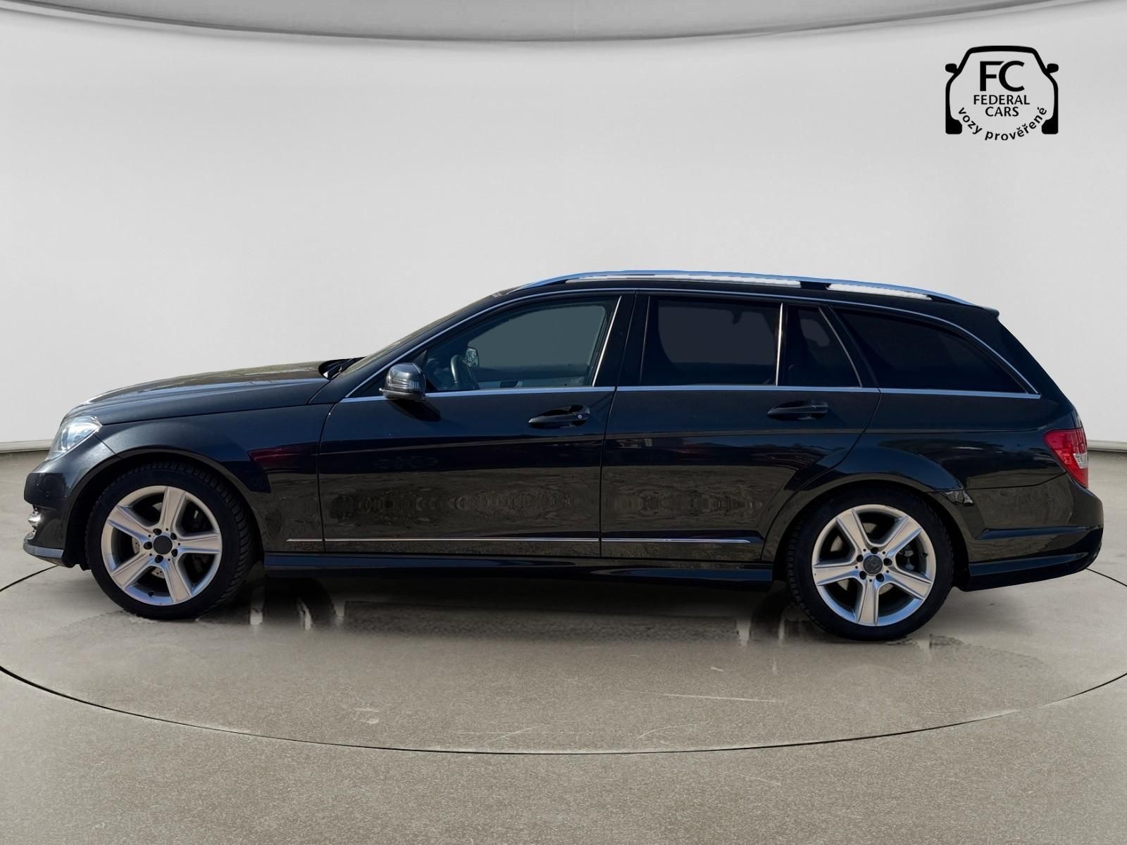 Mercedes-Benz Třídy C, 350 CDI AVANTGARDE - fotka 2