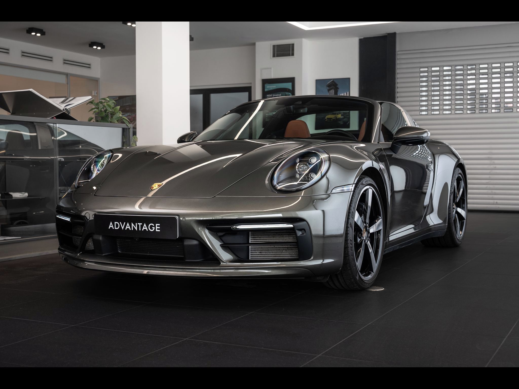 Porsche 911, (992) Targa 4 /Heritage Design
