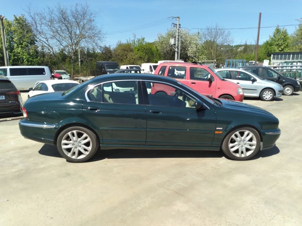 Jaguar X-Type, 2.5 V6 4x4 - fotka 5