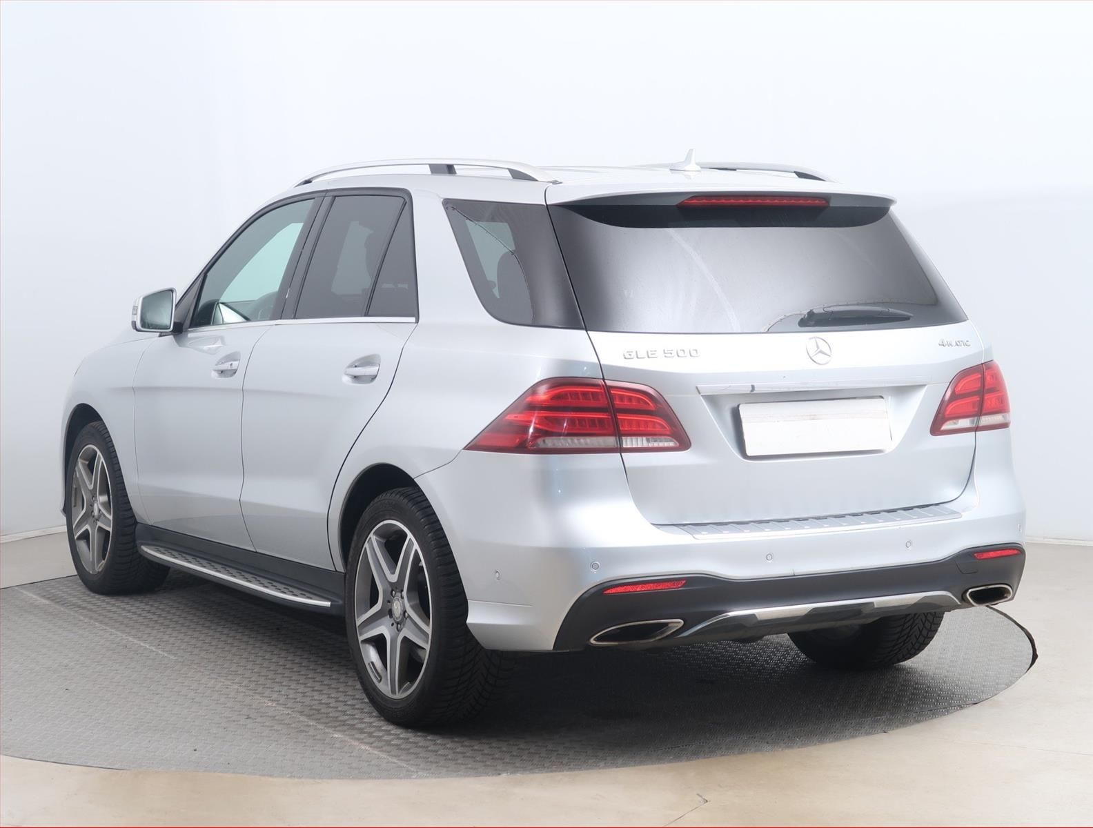 Mercedes-Benz GLE, 500, 4X4, Automat, Kůže - fotka 4