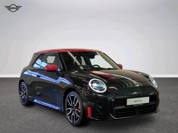 JCW E