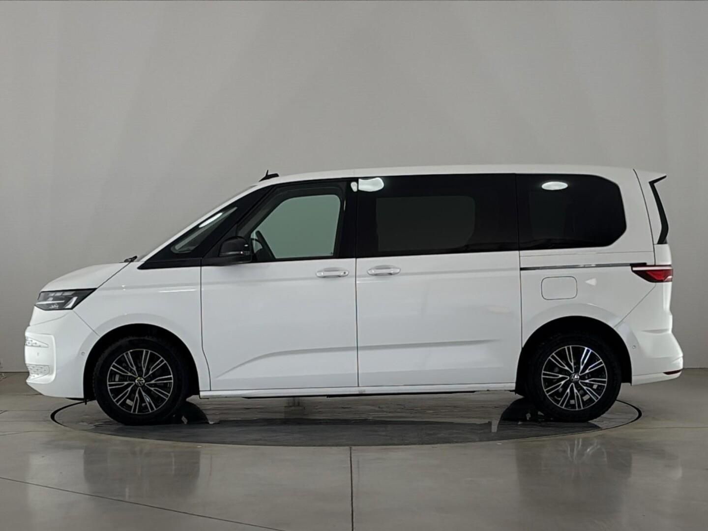 Volkswagen Multivan, 1.4 TSI PHEV / 110 kW Life DSG - fotka 3