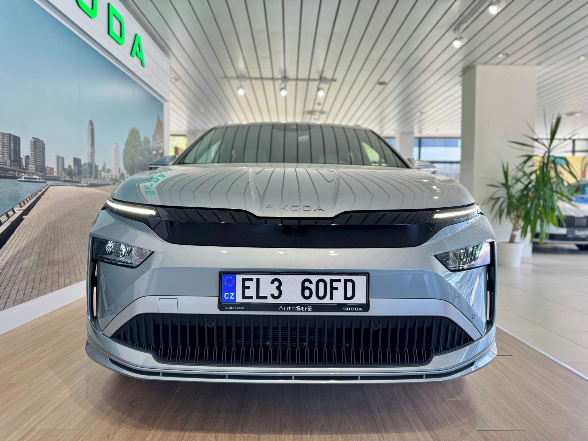 Škoda Enyaq, Sel.60, 63 kWh 150 kW - fotka 2