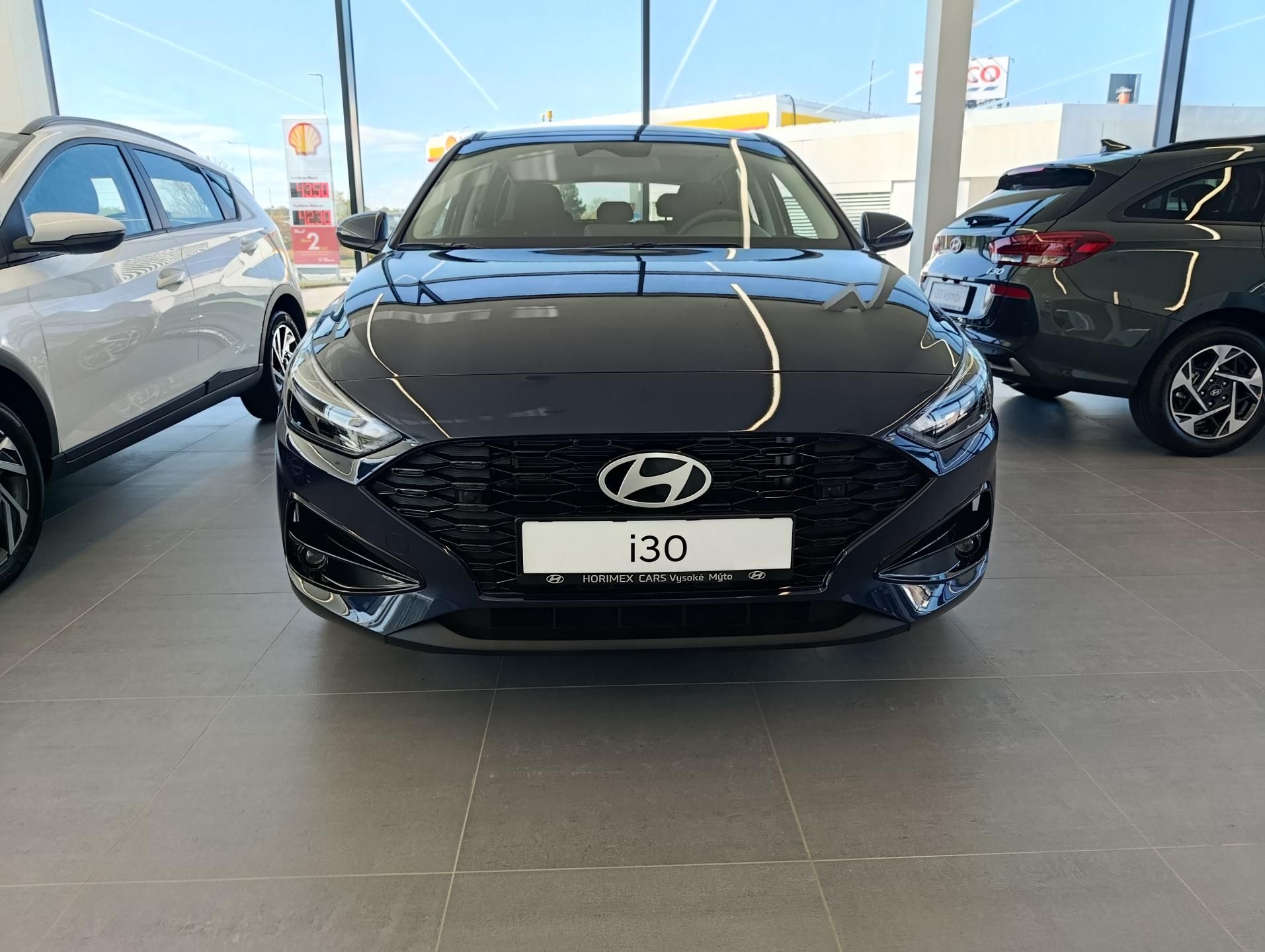 Hyundai i30, WG 1,0 T-GDI MT GO CZECH - fotka 2
