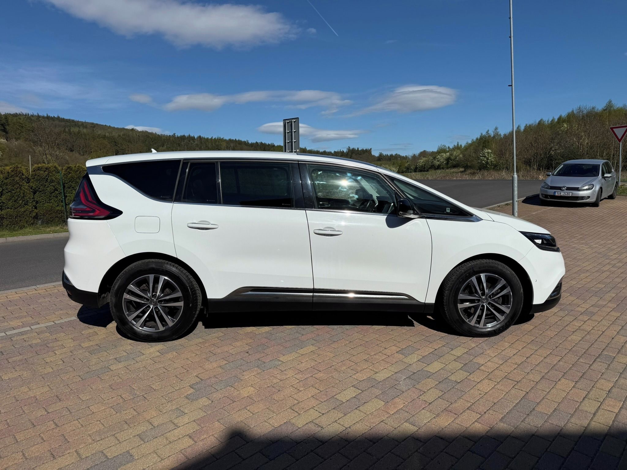 Renault Espace, V 2.0 DCI 118kW AUTOMAT 7 MÍST - fotka 6
