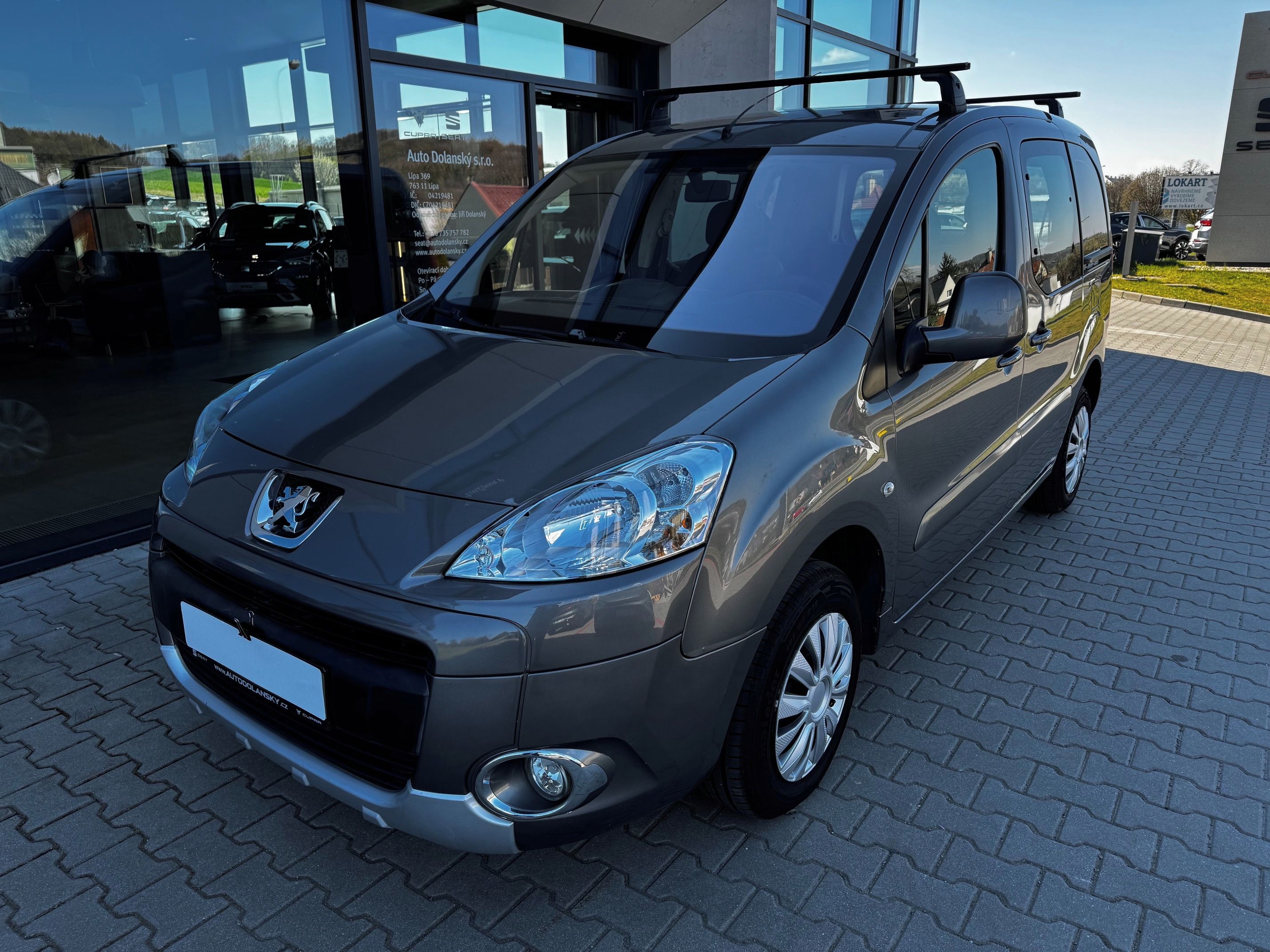Peugeot Partner Tepee, Benzin 1.6i 66kW, Klima - fotka 2