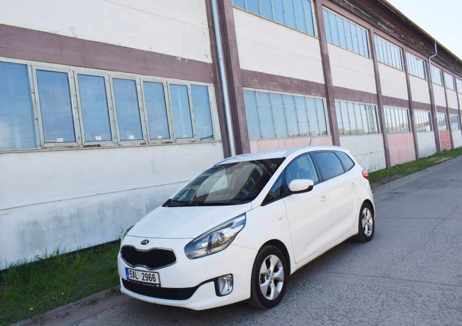 Kia Carens, 1.6GDi 99KW/2016/ČR/1MAJITEL/ - fotka 2