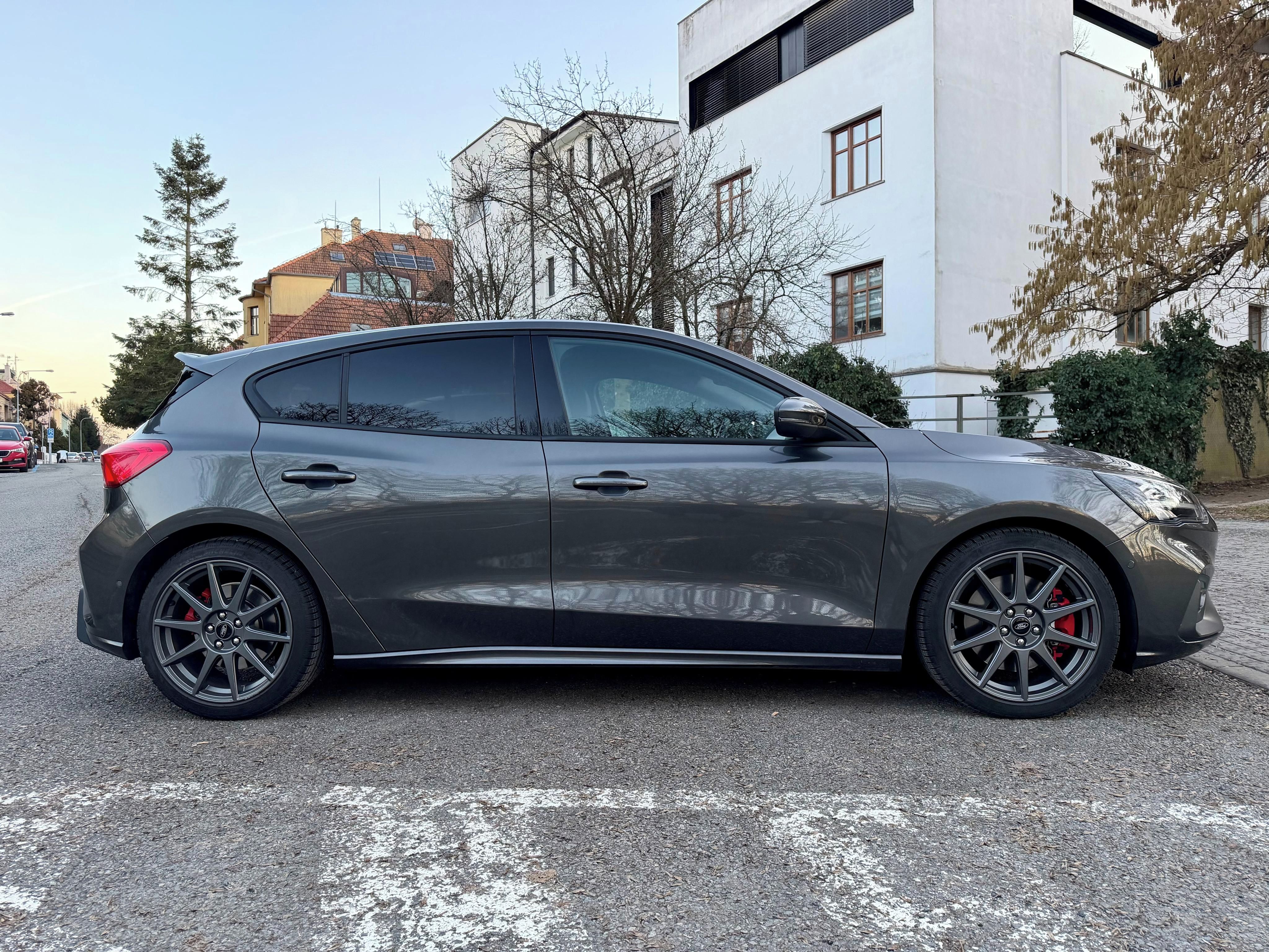 Ford Focus, Ford Focus ST PLUS 2.3, 206 kW - fotka 3