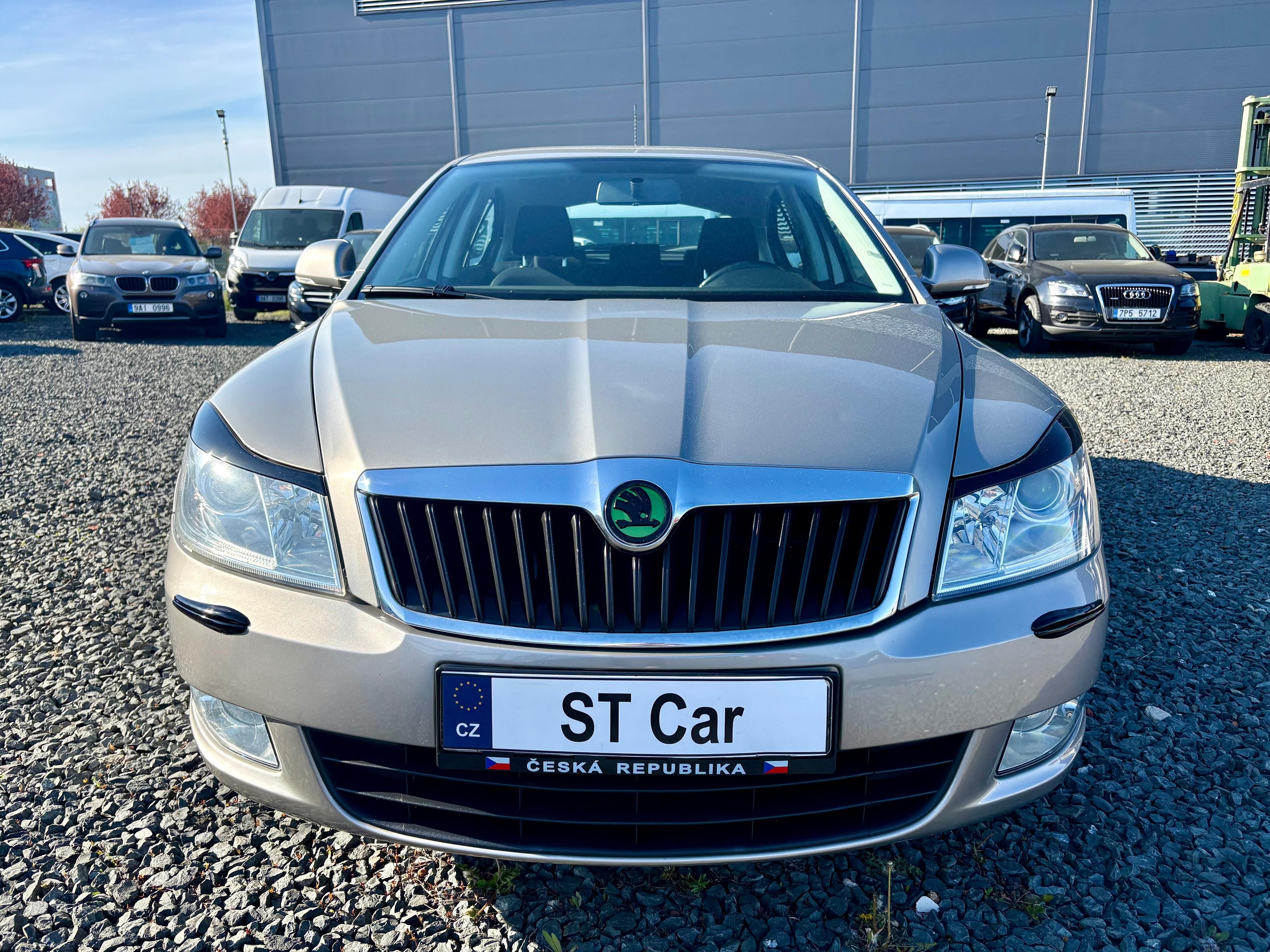 Škoda Octavia, 1.6TDi 77kw Elegance Původ ČR - fotka 2
