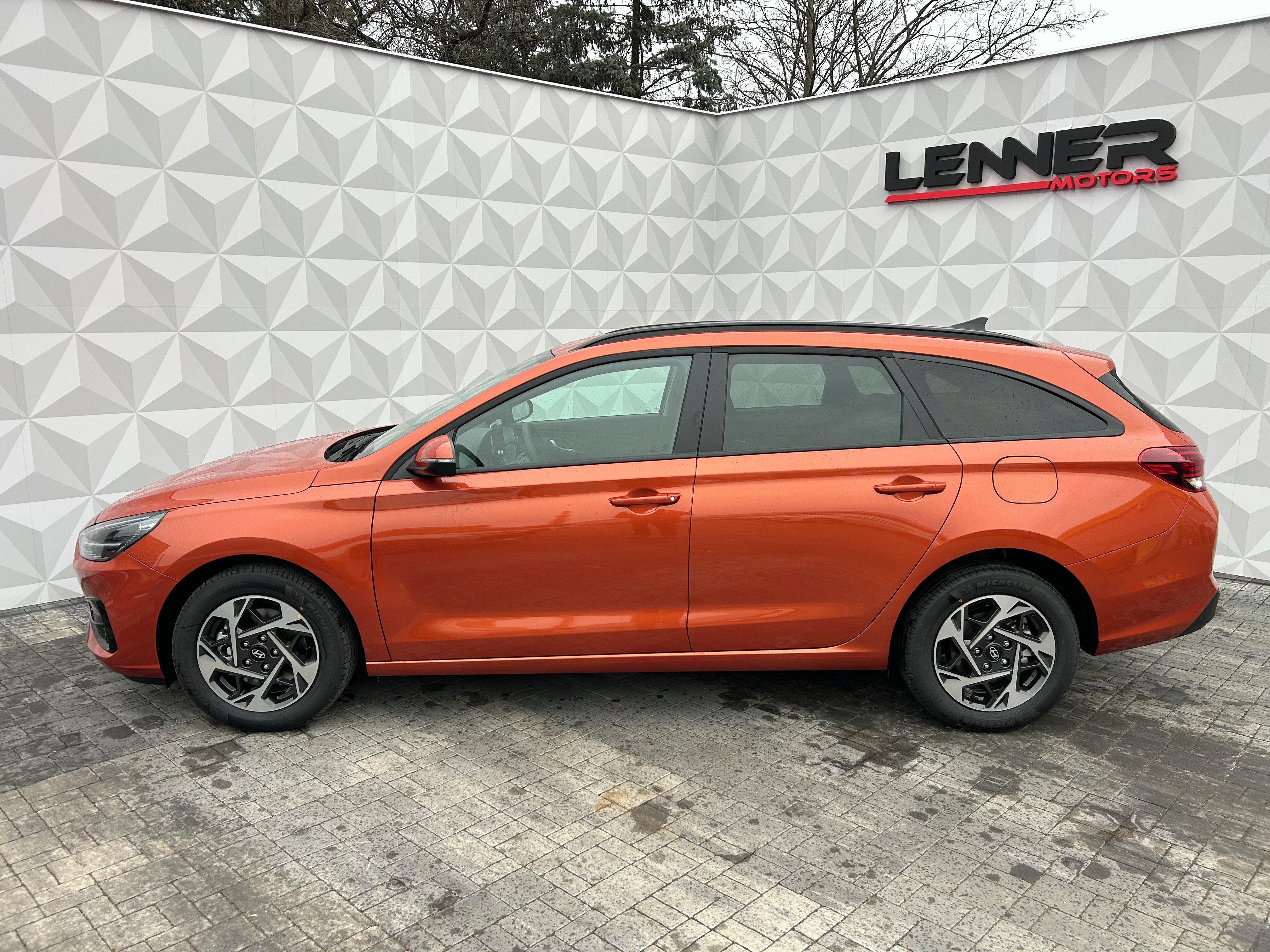 Hyundai i30, WG 1.0 T-GDi GO Czech! - fotka 2