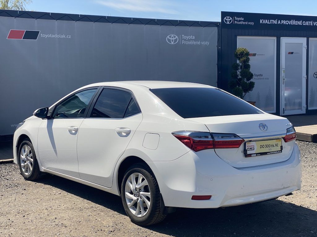 Toyota Corolla, 1.6i, ČR, Trend+ LED, automat - fotka 5