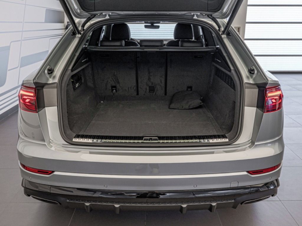 Audi Q8, SUV 50 TDI quattro - fotka 6
