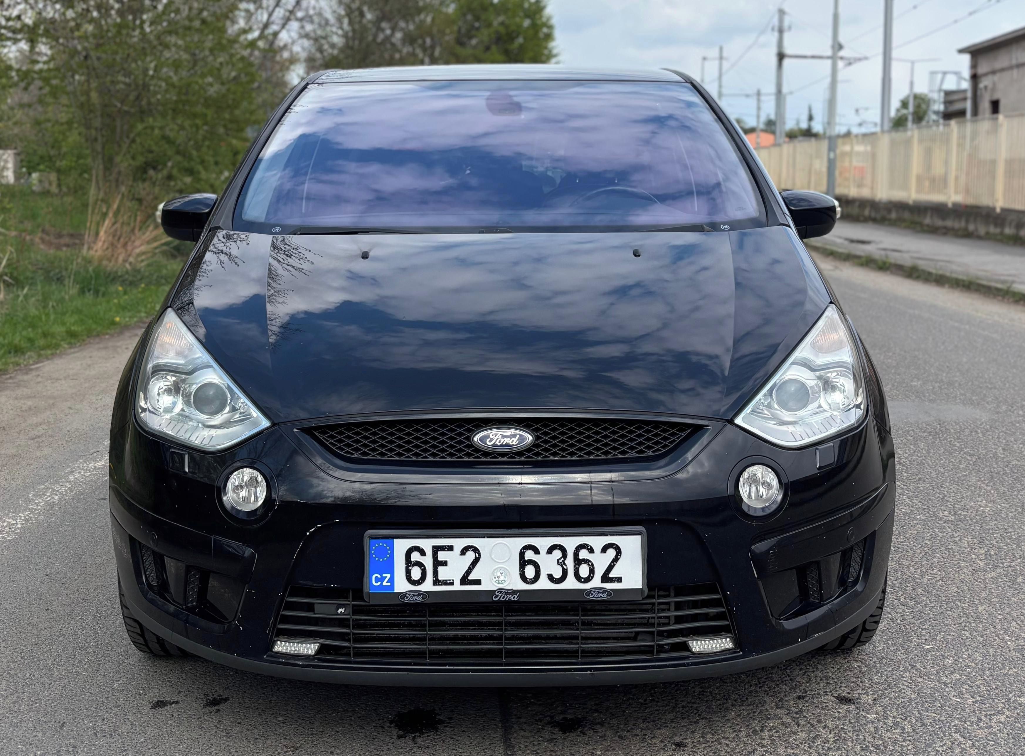 Ford S-MAX, 2.2 TDCi 129 kW Kůže Tažné - fotka 2