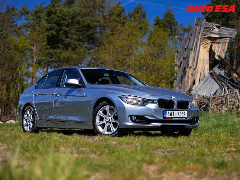 BMW Řada 3, 2.0 i 328i,Navi - fotka 3