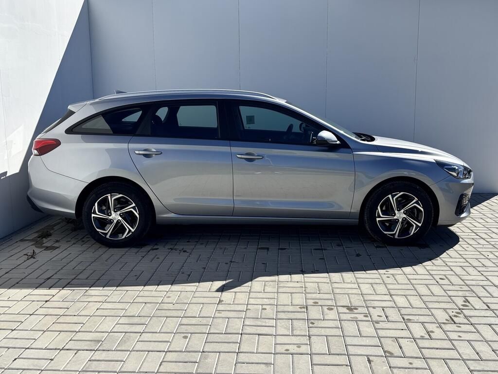 Hyundai i30, Comfort 1.0 T-GDI 88 kW - fotka 4