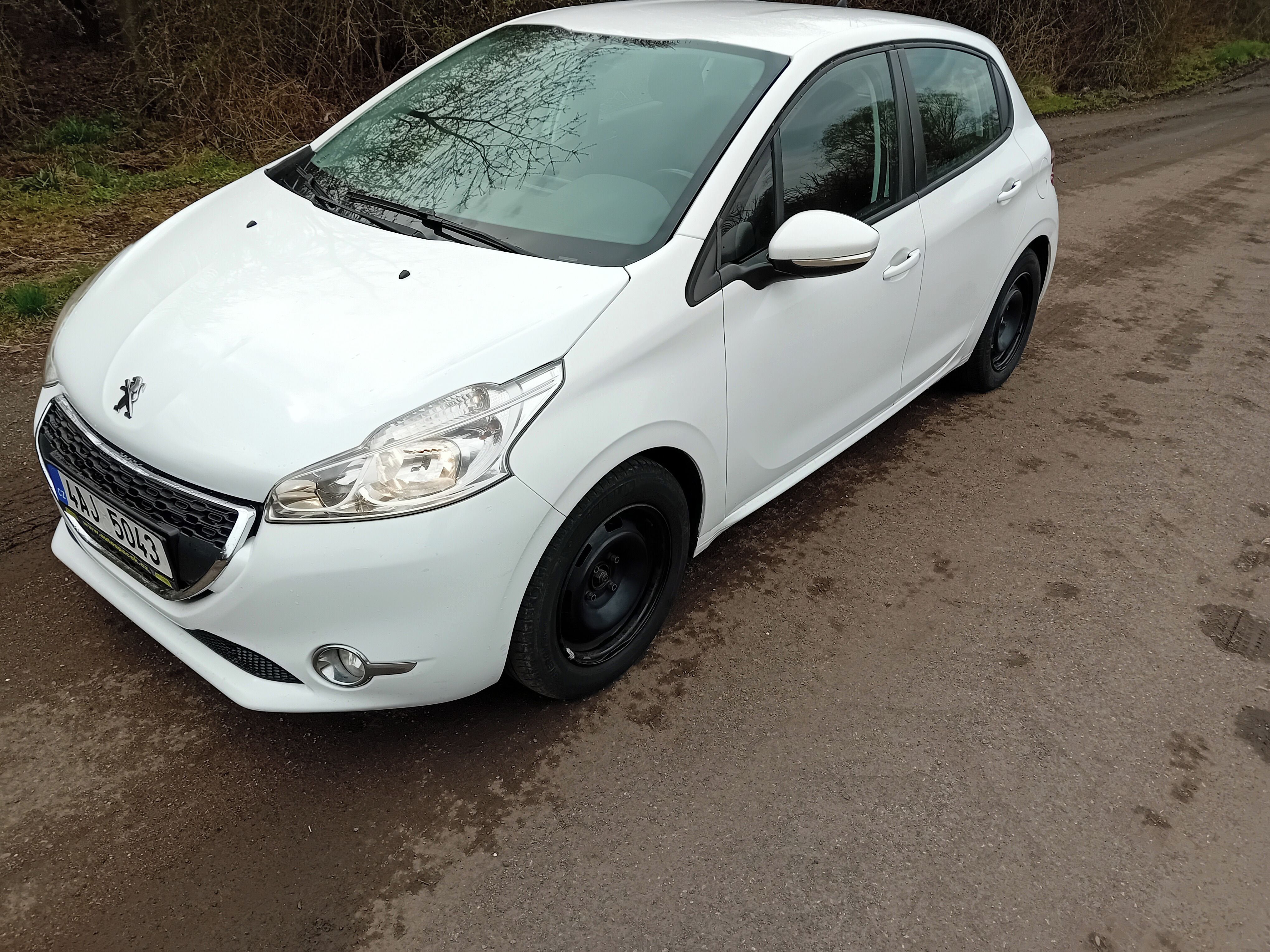 Peugeot 208, 1.4 HDi r.v.2014 - fotka 3