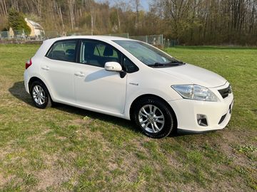 1,8 hybrid, servisováno