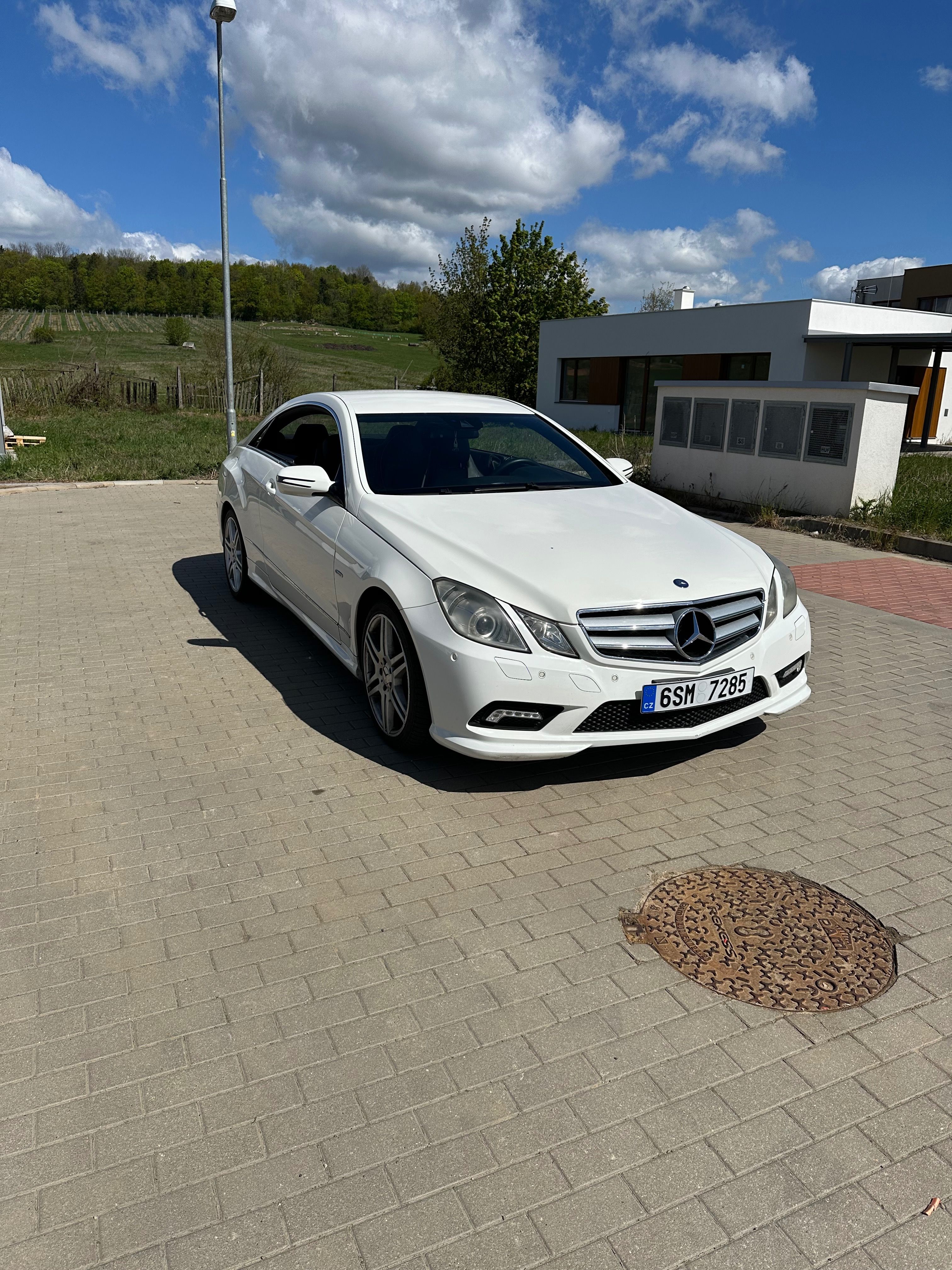 Mercedes-Benz Třídy E, 350cdi, AMG paket, 170kW - fotka 4