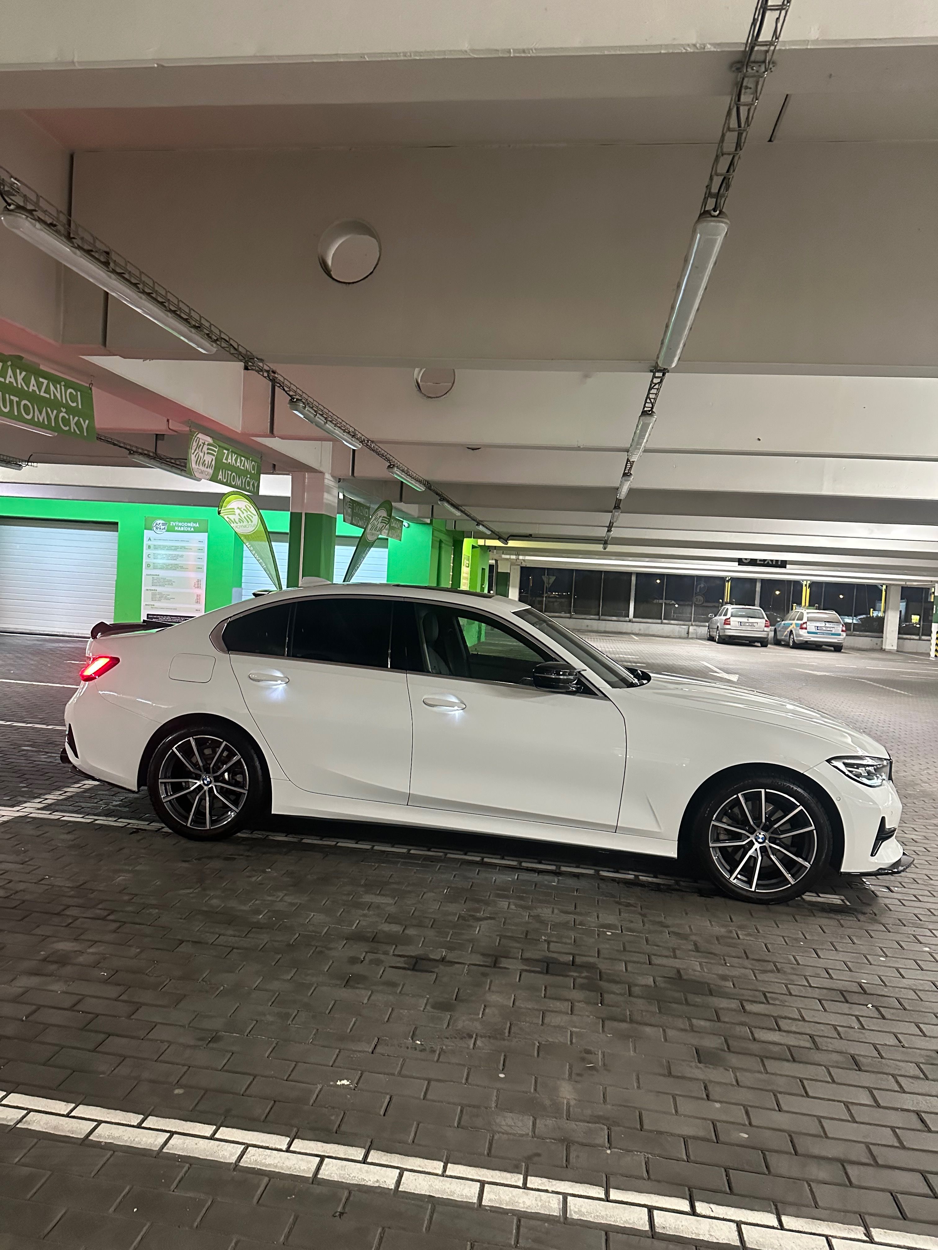 BMW Řada 3, Bmw 330i , 190 kW - fotka 3