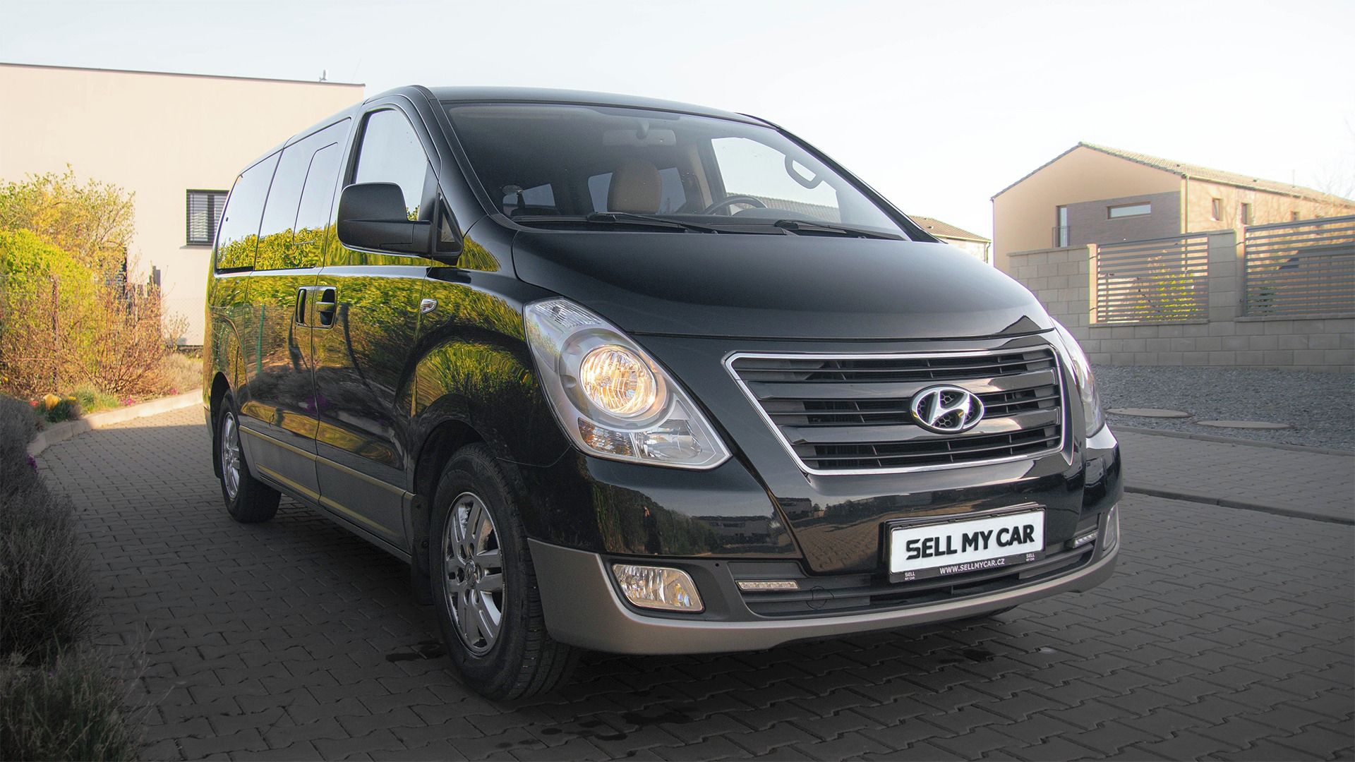 Hyundai H 1, 2,5/125kW 1.Maj Tažné 8.míst - fotka 3