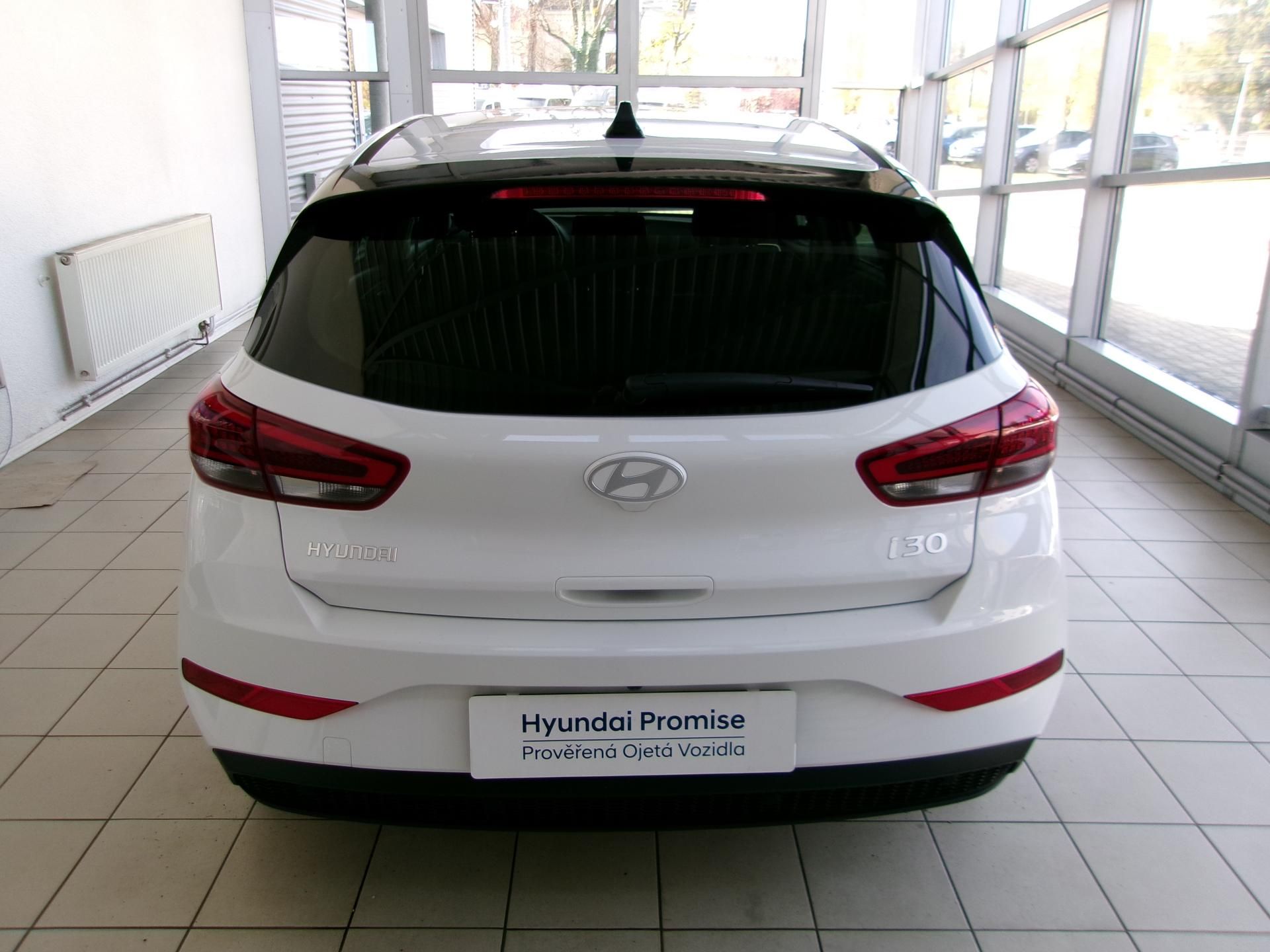 Hyundai i30, 1.5DPi 71kW Smart MT - fotka 5