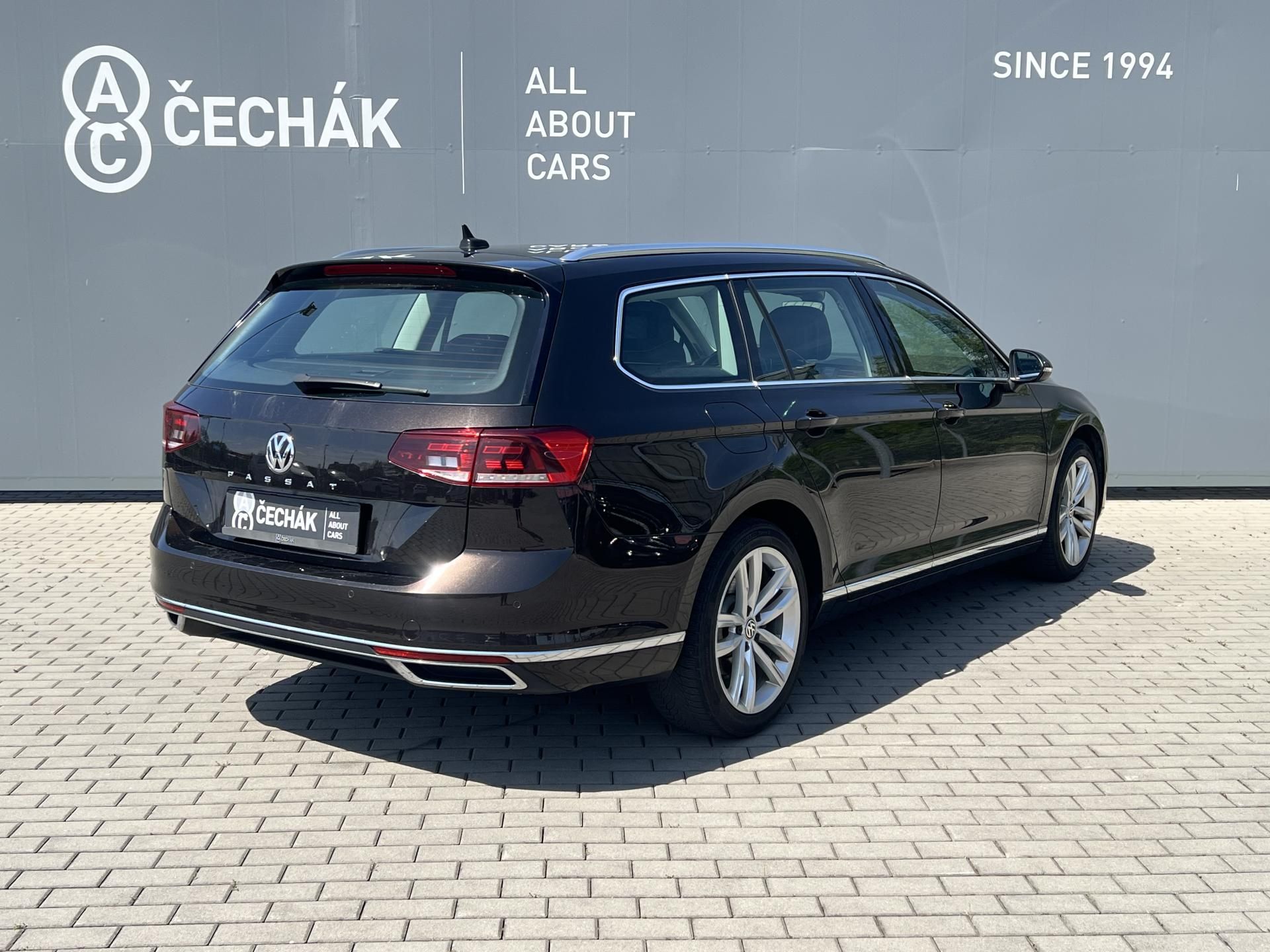 Volkswagen Passat, 2.0TDi*140kW*DSG*ACC - fotka 5