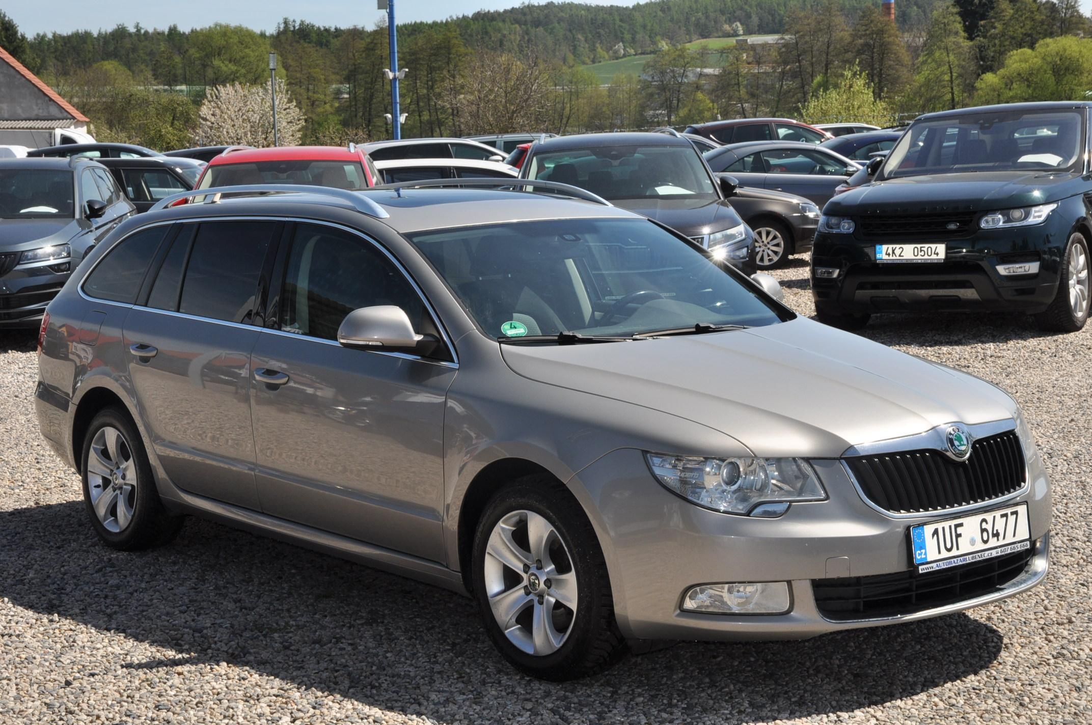Škoda Superb, II 2.0TDi 103kW KOMBI Panorama - fotka 2