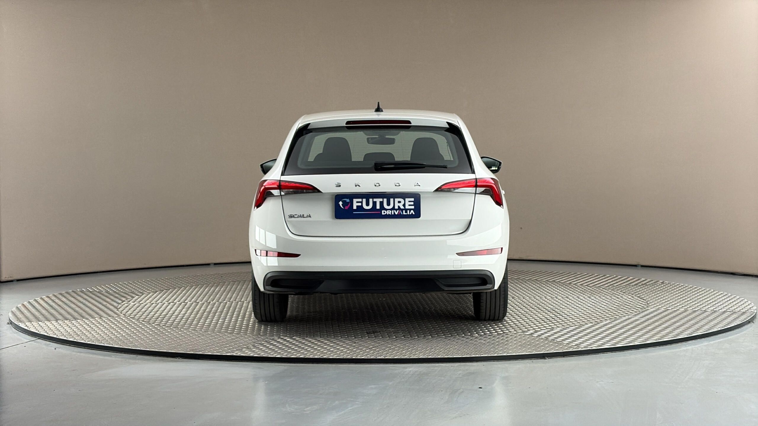 Škoda Scala, 1.0 TSI Ambition - fotka 5