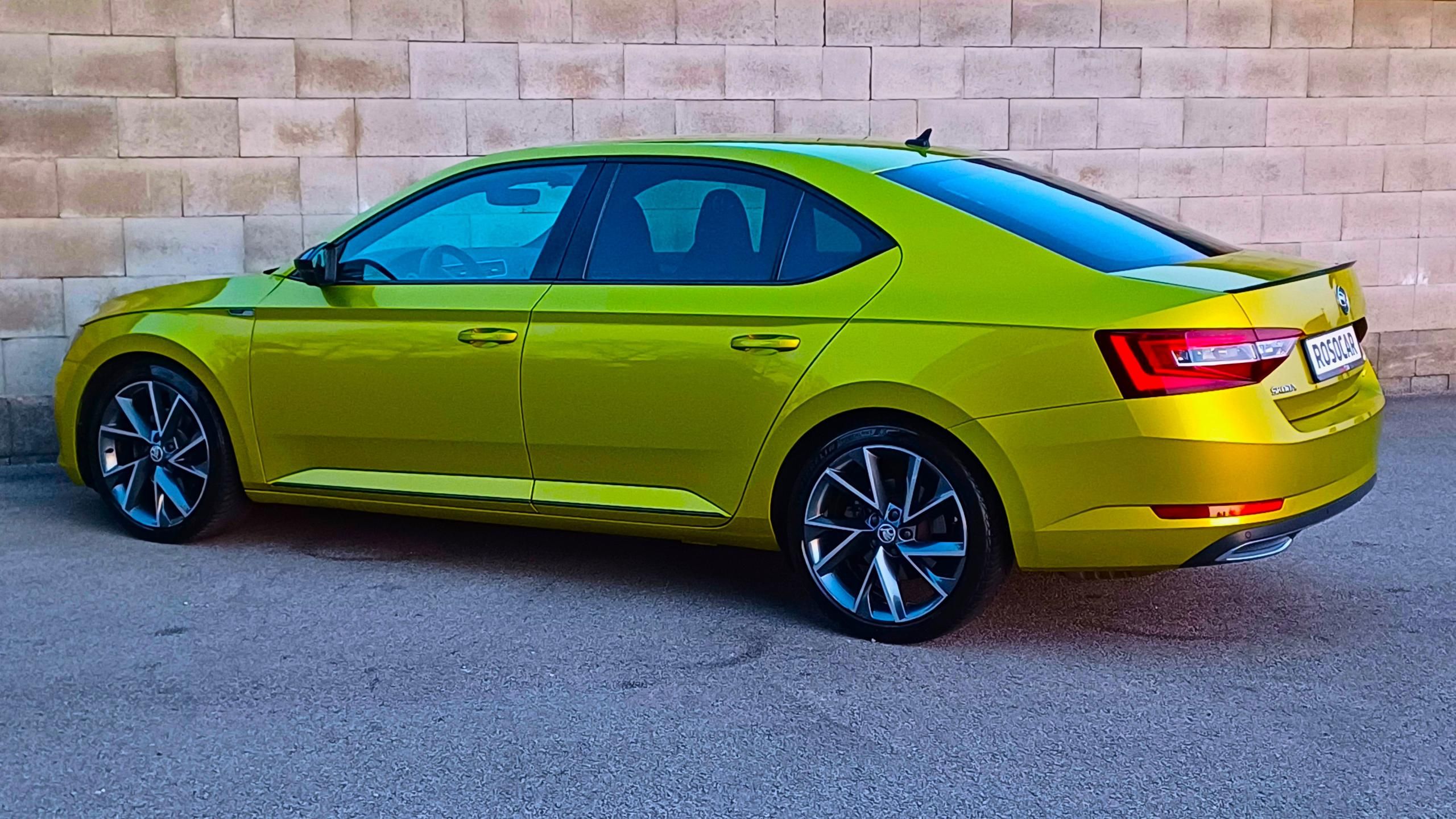 Škoda Superb, 140kW TDI 4x4 SPORTLINE - fotka 5