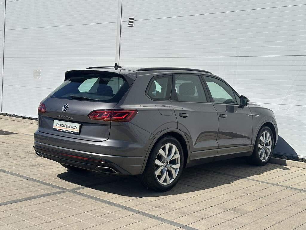 Volkswagen Touareg, R-line 3.0 TDI 210 kW - fotka 5