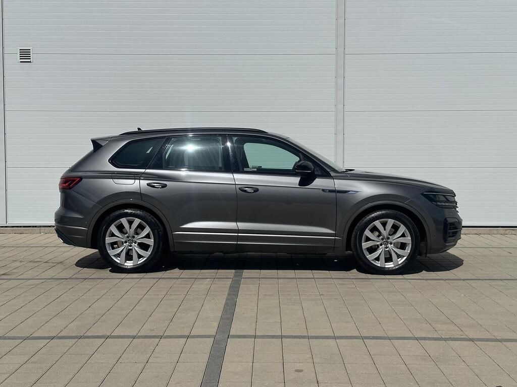 Volkswagen Touareg, R-line 3.0 TDI 210 kW - fotka 4