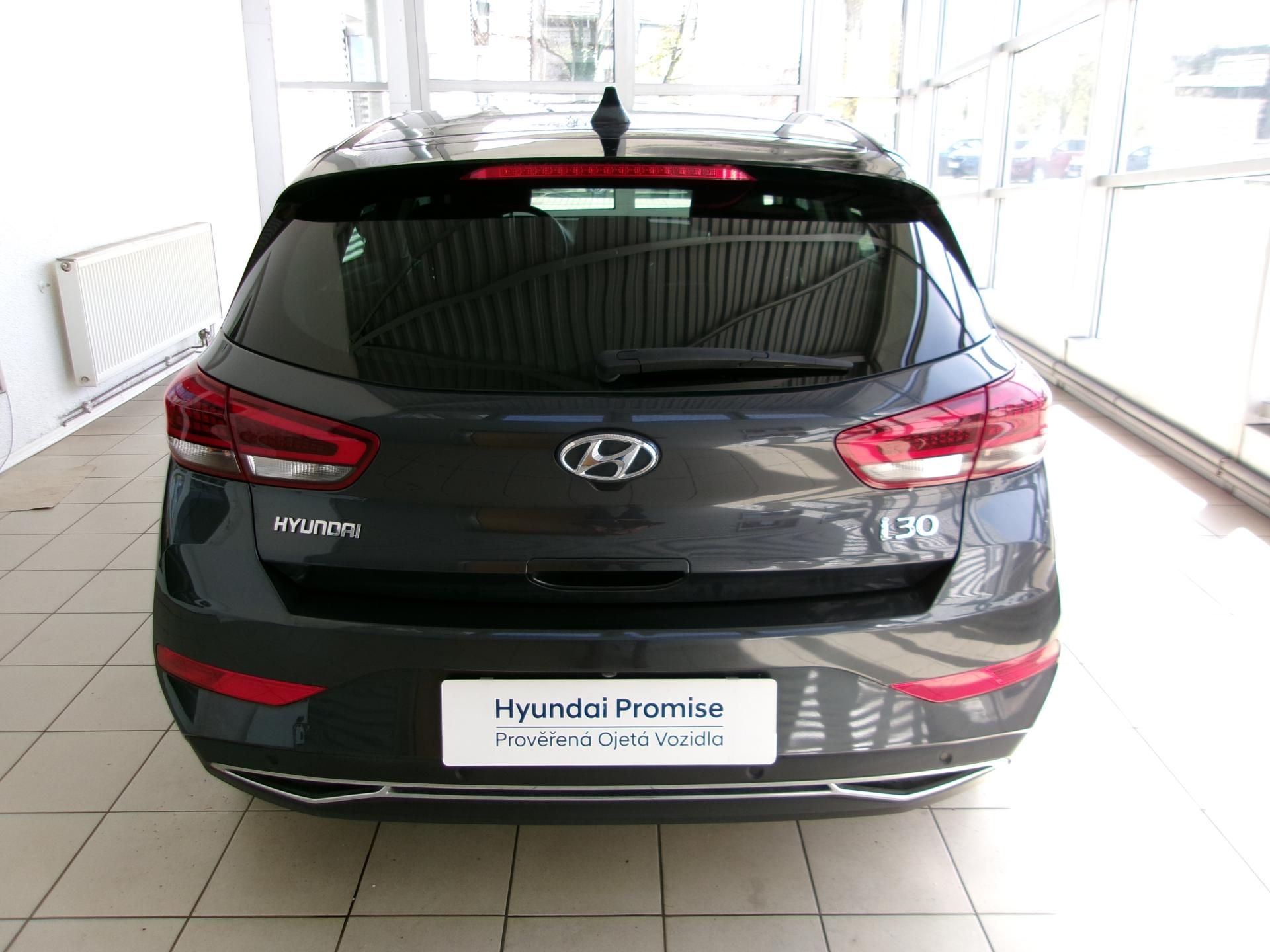 Hyundai i30, 1.5T-GDi 117kW MH Smart Plus - fotka 5