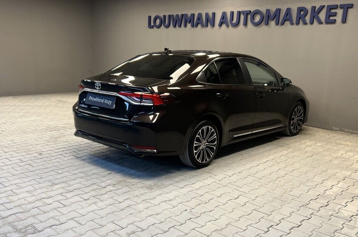 Toyota Corolla, 1,6 Valvematic Comfort Style - fotka 2