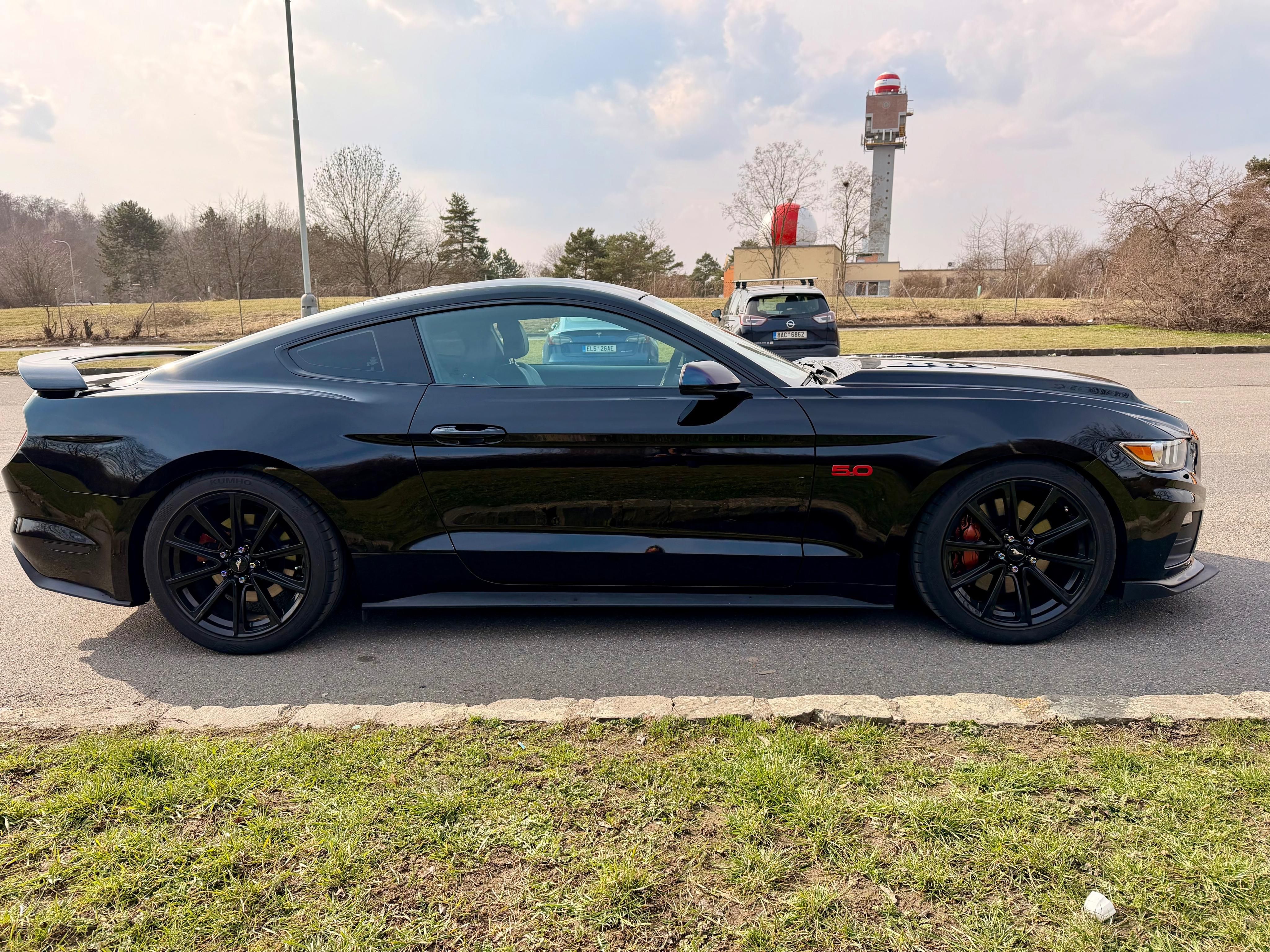 Ford Mustang - fotka 5