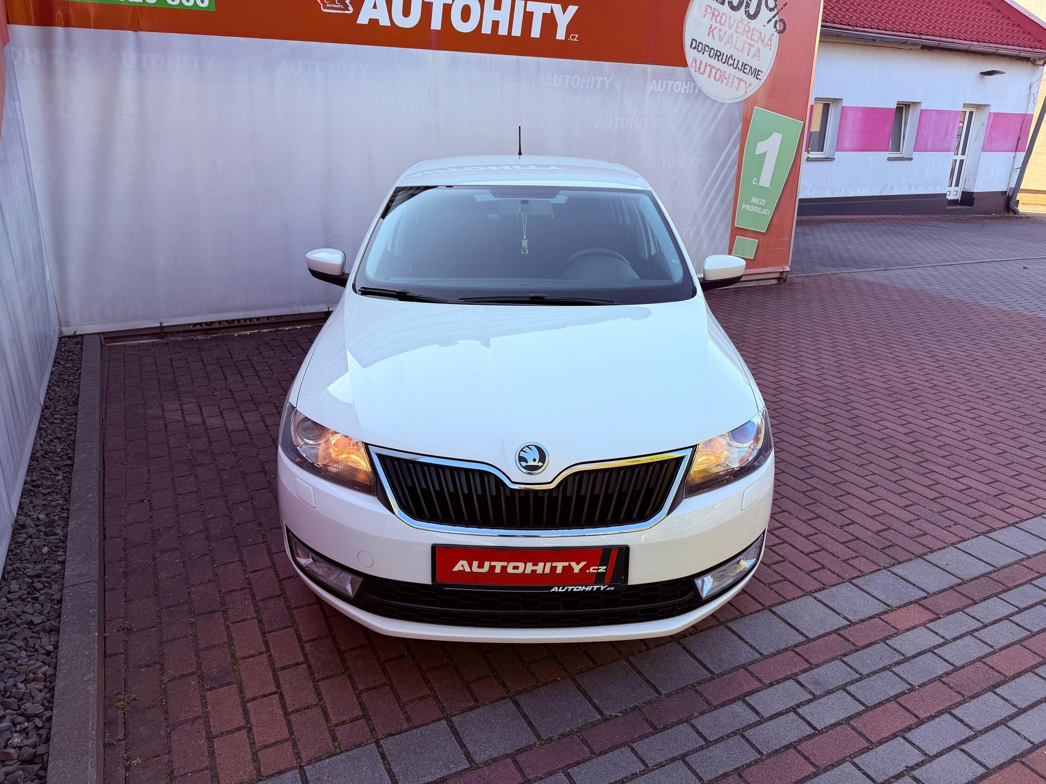 Škoda Rapid, 1.4 TSi Elegance DSG, 1.Maj - fotka 2