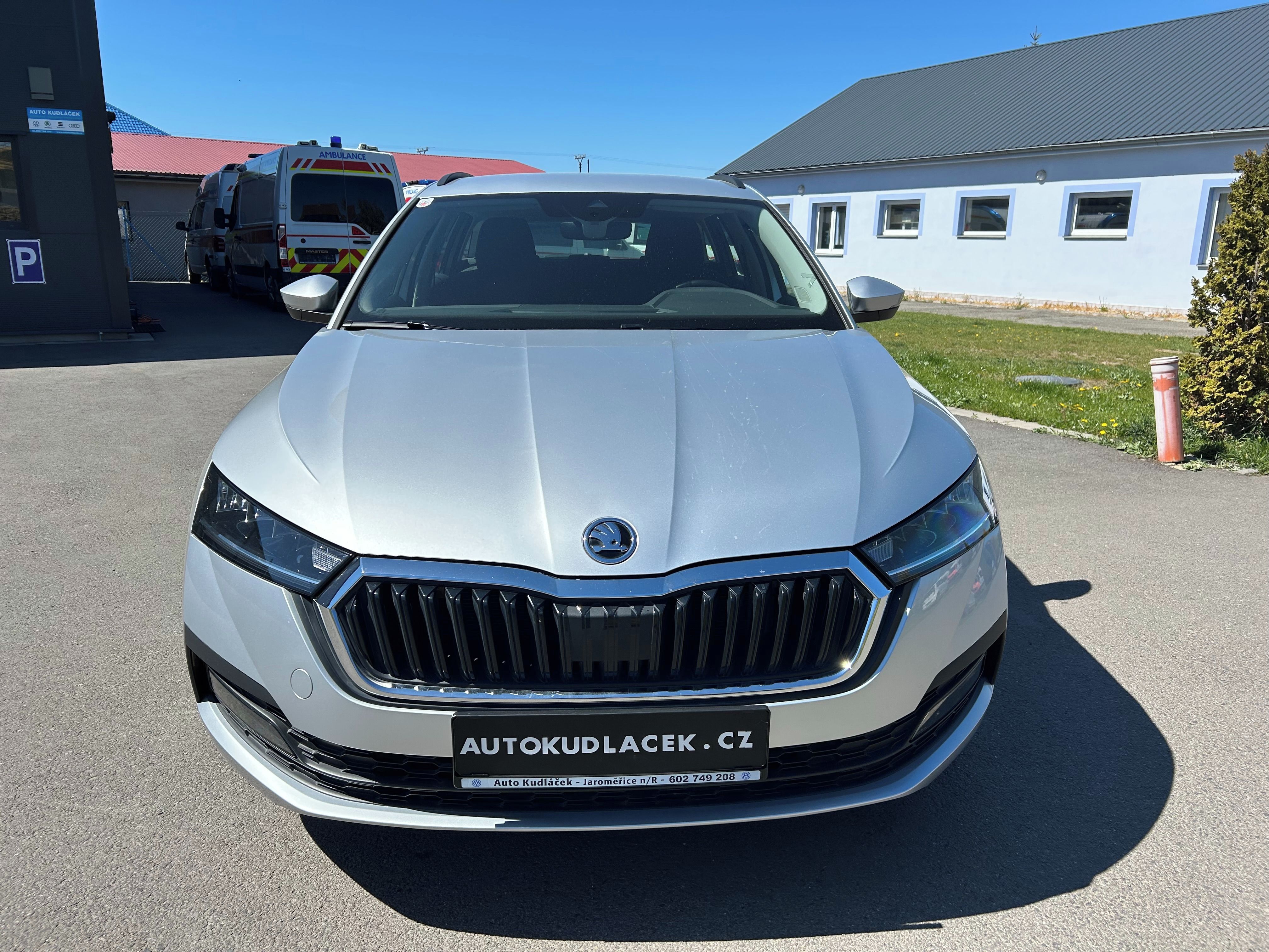 Škoda Octavia, 4 - 2.0 TDI 4x4 DSG 110kW - fotka 2