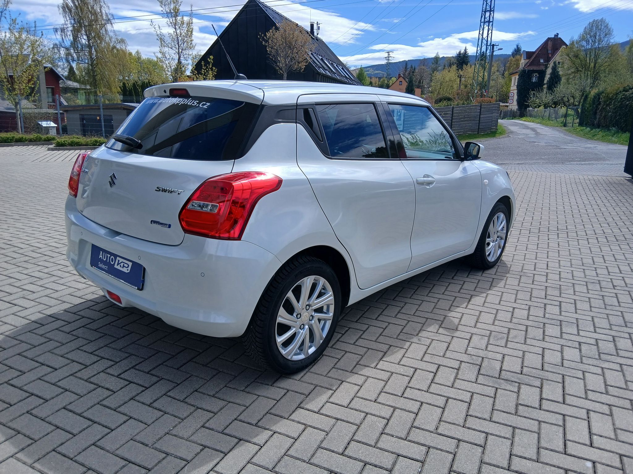 Suzuki Swift, 1.2 DualJet Hybrid Premium - fotka 6