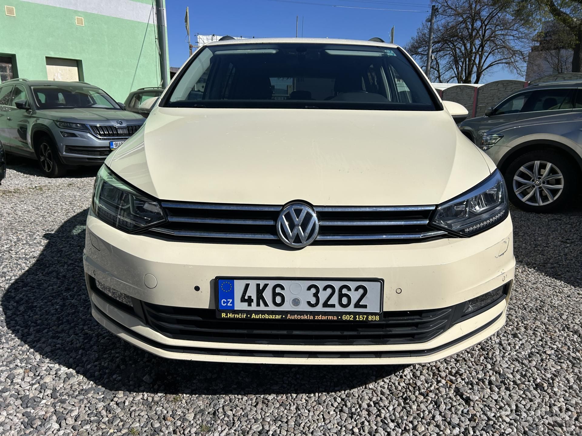 Volkswagen Touran - fotka 3